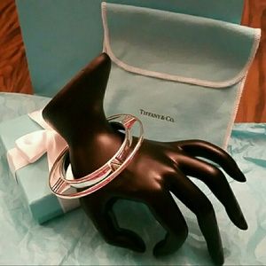 Tiffany & Co. Jewelry - Tiffany & Co. Retired Thick Atlas Bangle Bracelet Tiffany & Co. Jewelry - Tiffany & Co. Retired Thick Atlas Bangle Bracelet